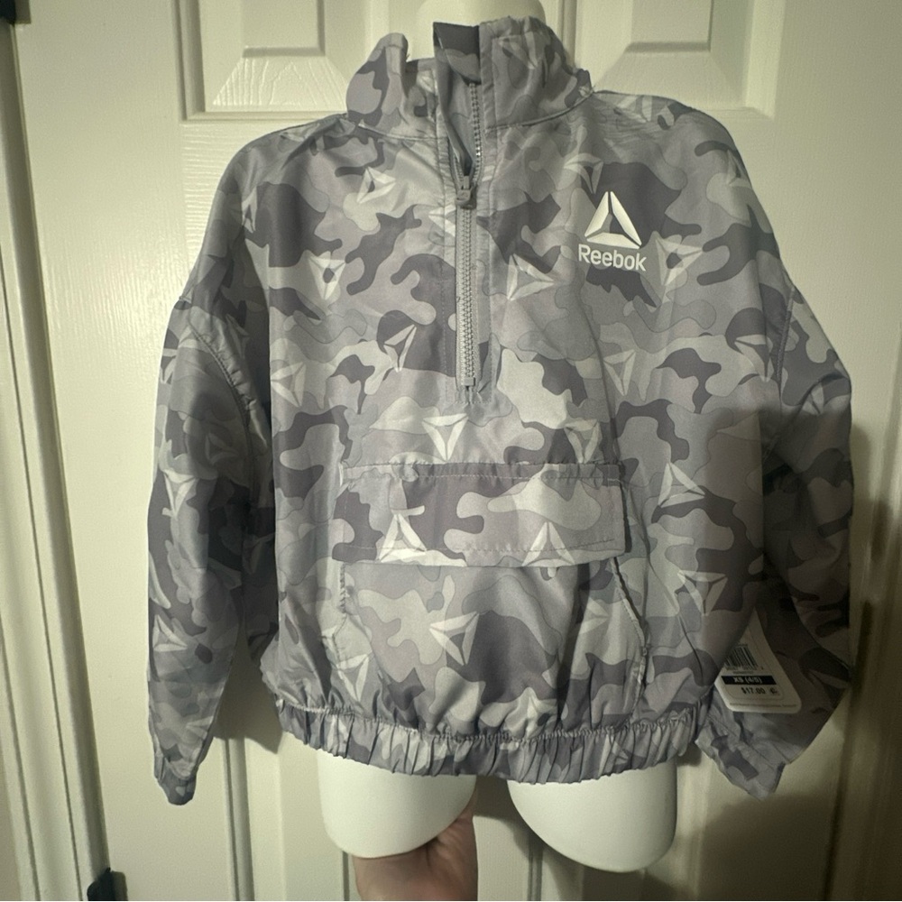 Rebook grey camo quarter zip.  NWT.  Size 4-5 can be worn by boy or girl.